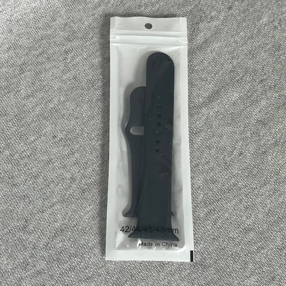 Apple Watch Sports Band: 44mm